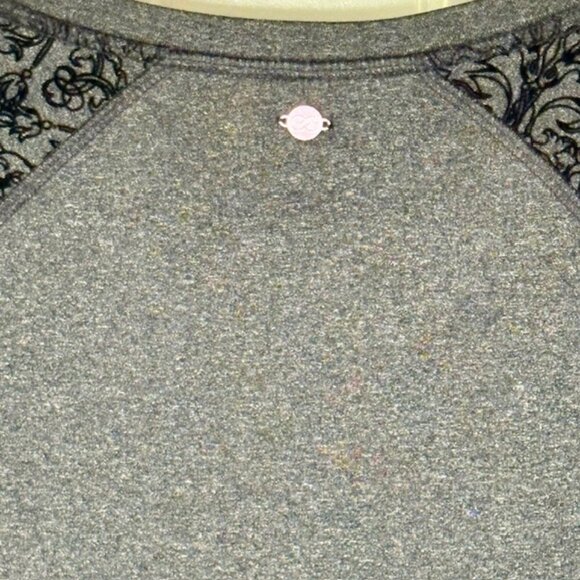 CALIA/Carrie Underwood Limited Edition Velvet Detail Pullover - Onyx - M - Picture 8 of 12